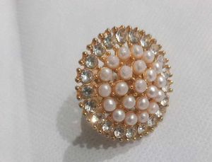 Vintage Pearl &amp; Rhinestone Brooch