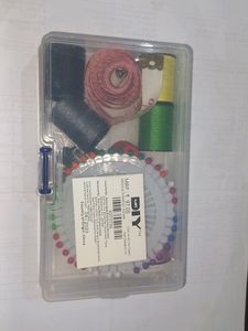 Needle And Thread Set