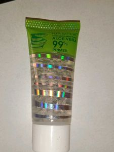 Huda Matte Me Aloe Vera 99% Primer