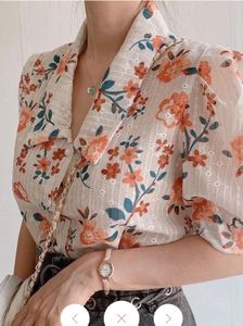 Susan Floral Blouse