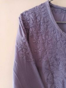 SHORT CHIKANKARI KURTA