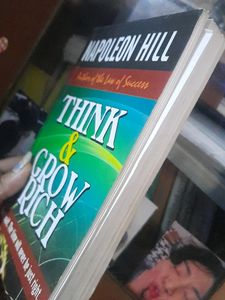 THINK AND GROW RICH BY NAPOLEAN HILL