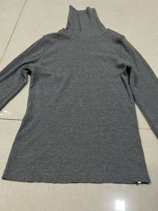 Gray Turtleneck Long Sleeve Top