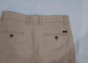 MEN&#39;S CHINOS