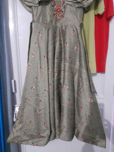 Girls Gown,like New