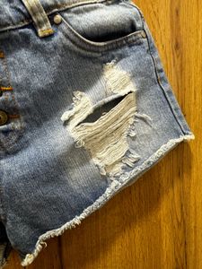 Shorts Ripped Size 30