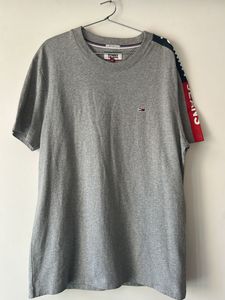 Tommy Jeans Grey Tee XL