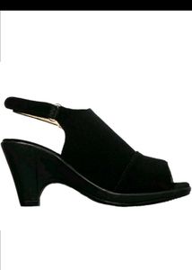 Khadims Heels