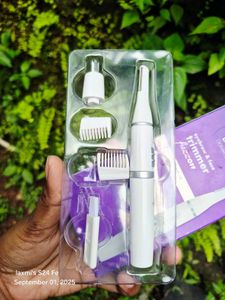 Bombae Trimmer For Women