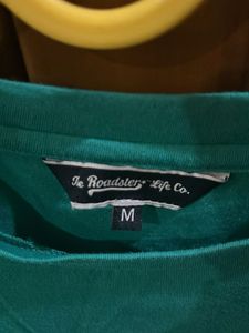 Green Solid drop Shoulder Sleeves Oversized