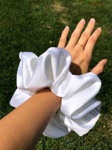 5 Psc Pure White Scrunchies