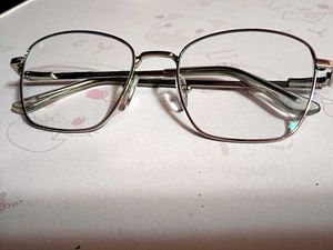 Classic Metal Frame Eyeglasses !!