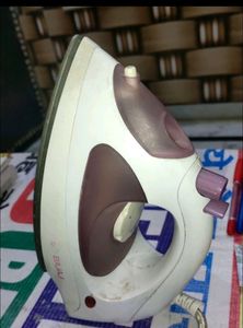 Bajaj steam iron