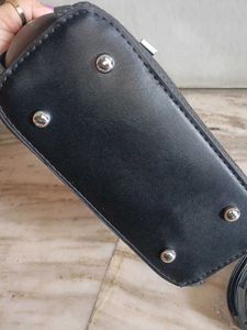 Min  Handbag🆕🖤