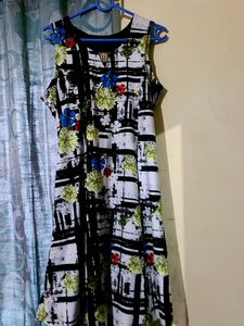 Beautiful Sleeveless White And Black Floral Dress