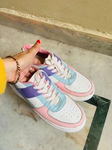 Beautiful Sneakers🦋🌸🎀