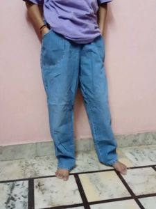 Light Wash Denim Jeans - Relaxed Fit