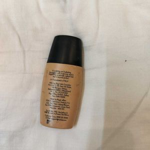 NYKAA SKIN Genius Foundation