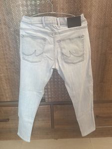 Light Wash Denim Jeans