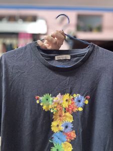 Refer Travellers Graphic Tee