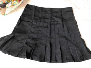 Black Short Skirt