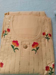 Floral Embroidered Kurti Set