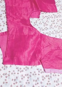 Elegant Pink Saree with Blouse Piece