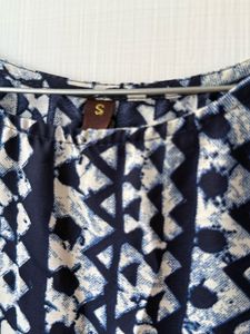 Chic Navy Tribal Geometric Print Top