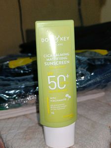 Dot &amp; Key Cica Sunscreen SPF 50