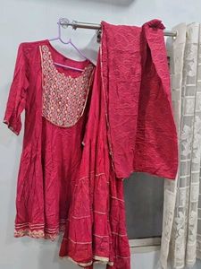 Elegant Rani Embroidered Kurta Set
