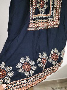 Elegant Embroidered Kurta
