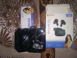 P Trone earbuds