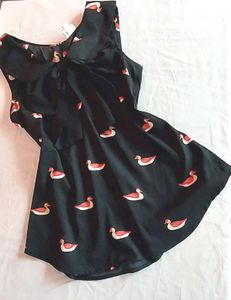 Duck Print Top With A Bow
