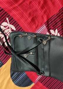 Unisex Black Crossbody Bag