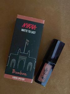 Nykaa Liquid Lipstick (bombae)