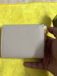 Ivory Tag Beige 3 Fold Wallet