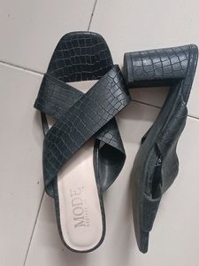 Mode by Red Tape, Black croc leather heel