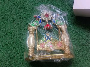 Krishna Jhula Showpiece
