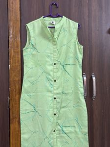 Green Sleeveless Dress