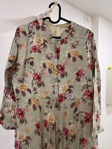 Floral Printed Gown - Size L