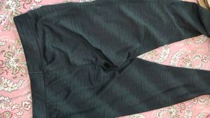 Black Gym/Yoga Pants with Zip Pockets 🏋️‍♀️