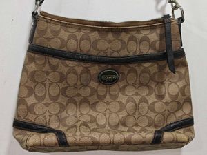 Coach Sling F18925