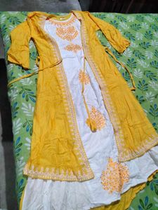 Elegant Yellow & White Kurta Set