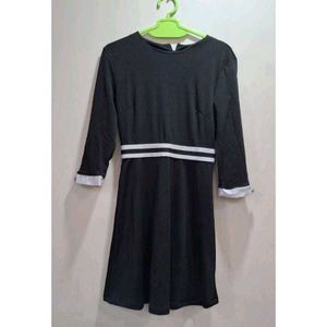 Black long sleeve dress