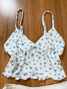 Cute Floral Top ❤️🫶🏻