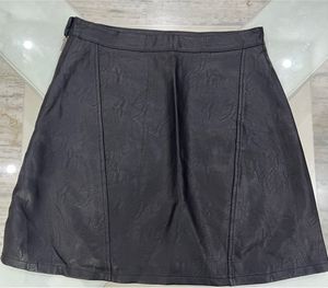 Zara Basic Women’s Skirt