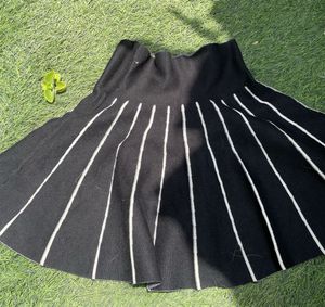Gothic black pleated skirt, size Small-medium