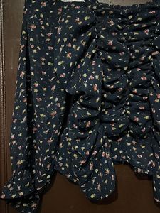 OFF SOULDER TOP