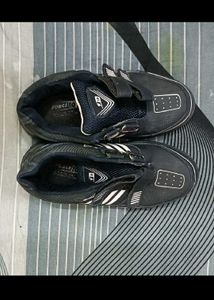 Sports Shoes