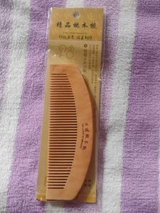 Light brown Wood Hair Comb